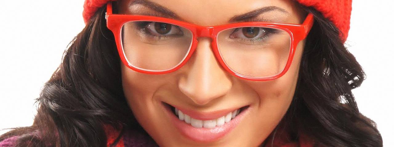 red eyewear_1280x480 1